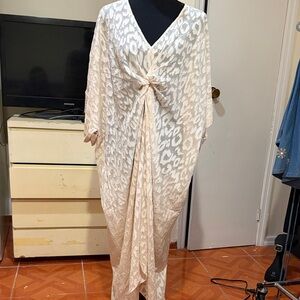 H&M Cream Patterned Blouse